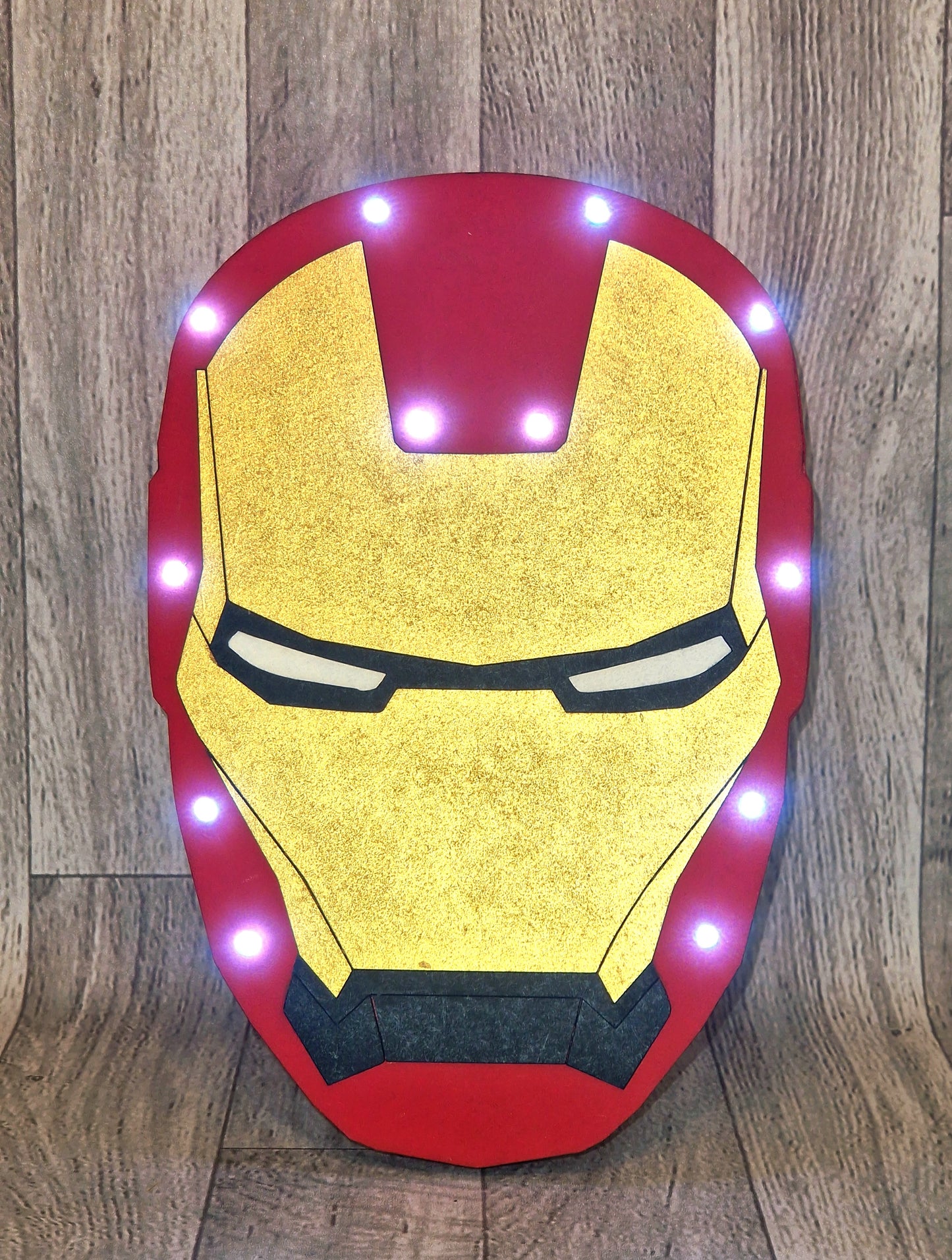 Luminoso "IRON MAN"